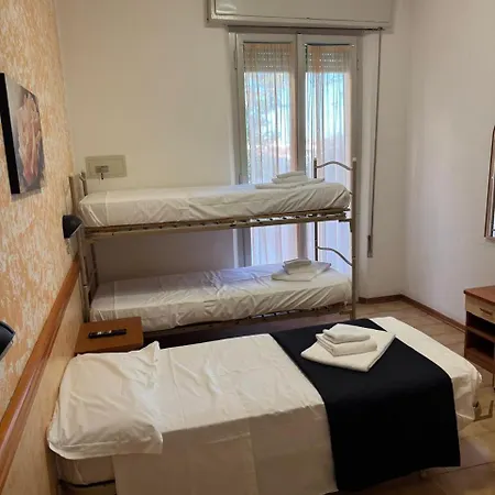 Szálloda Serenella 2*